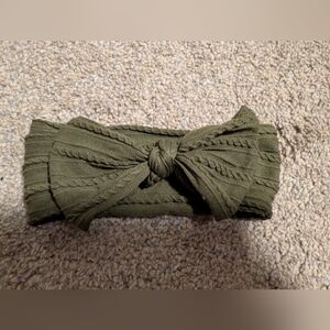 Baby head bow